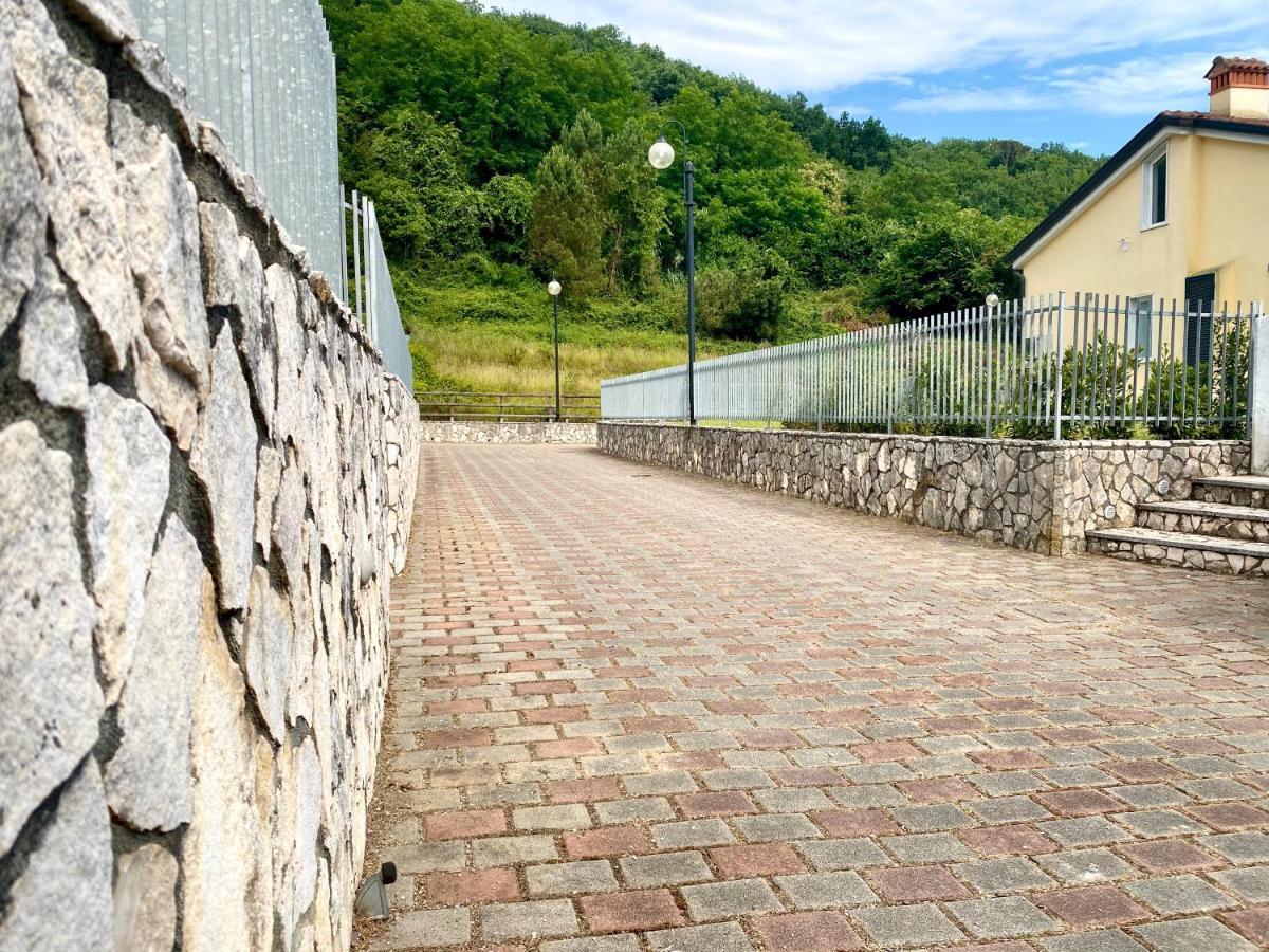 Le Village Sarzana Zewnętrze zdjęcie